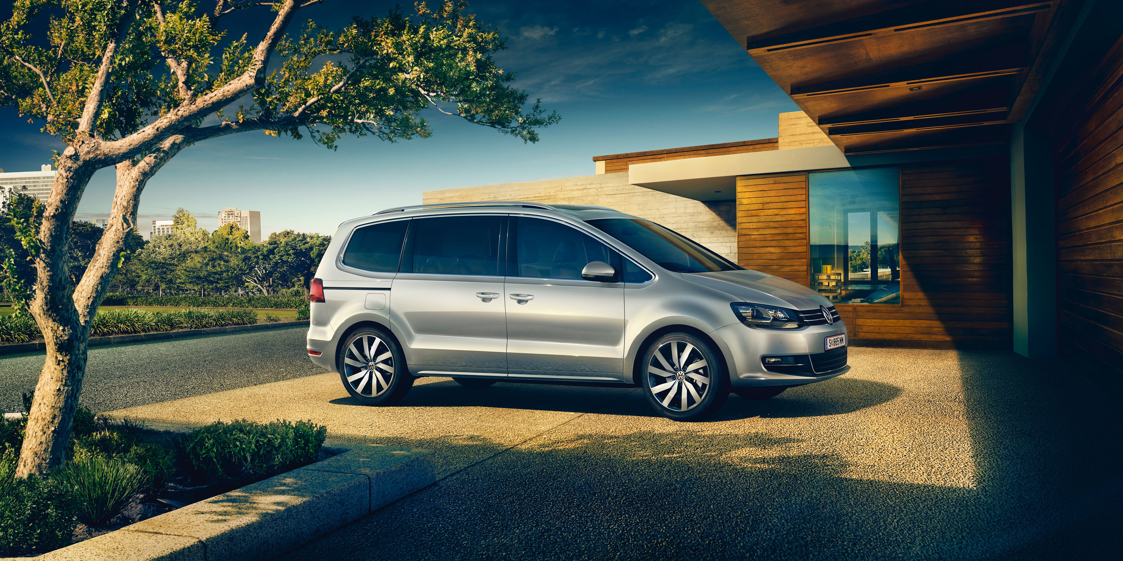 vw touran van seitenansicht